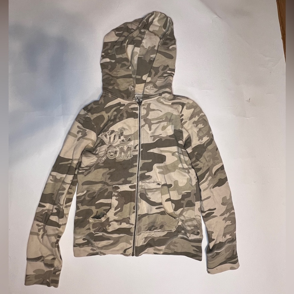 Woman’s volcom Camouflage Hoodie